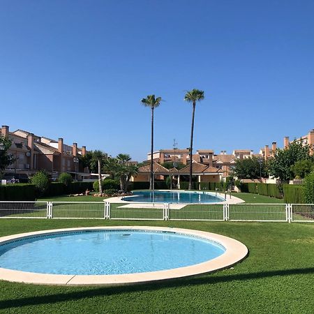 Adosado Para Familias Al Lado De La Playa, Con Piscina Castellon de la Plana Bagian luar foto